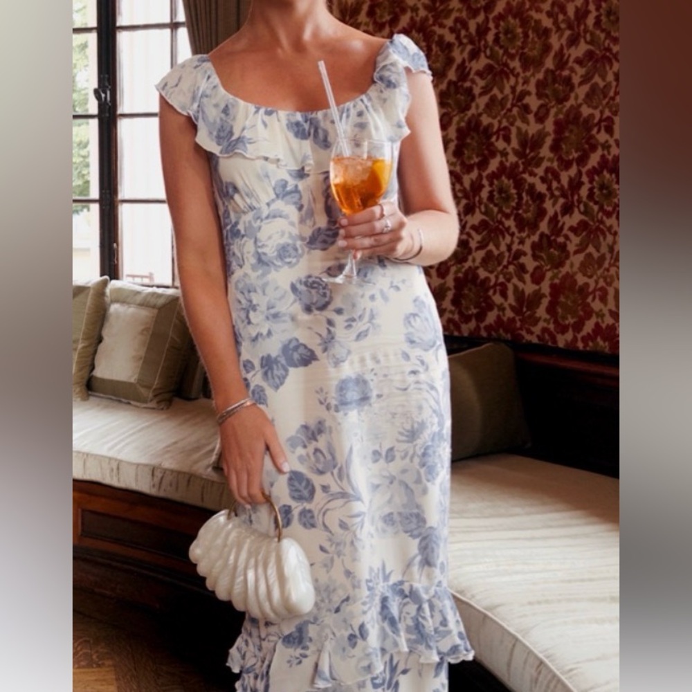 Reformation White and Light Blue Floral Ruffle dress Tripoli